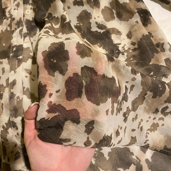 Cow print button up top - Picture 3 of 4